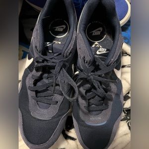 Men’s Nike shoes